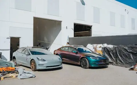 2022+ Tesla Model S Plaid Wrapped In Avery Dennison Gloss Lightning Ridge