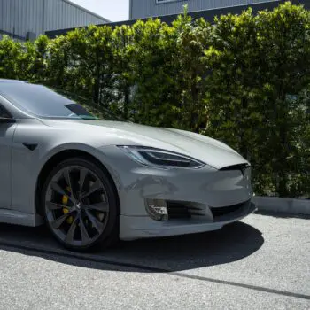 Gloss Chalk White Unplugged Performance Tesla Model S P100D