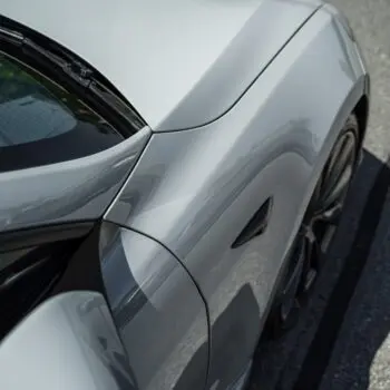 Gloss Chalk White Unplugged Performance Tesla Model S P100D