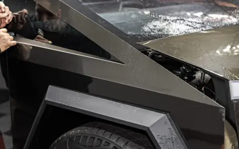Tesla Cybertruck - PurePPF Platinum colored protection film, Premium Ceramic Window Tint and More