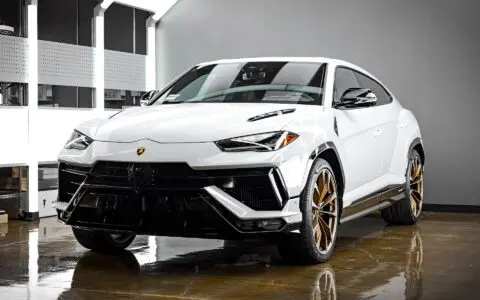 Balloon White Lamborghini Urus