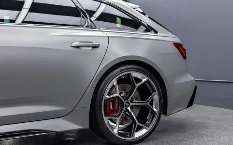 Stealth Audi RS6 Avant - XPEL Stealth PPF and nano-ceramic window tint