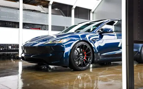 Tesla Highland Model 3 Performance - olor-change vinyl wrap, nano-ceramic window tint, ceramic coating