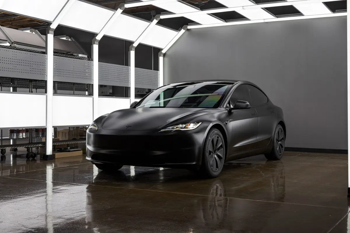 Stealth Highland Model 3 – Window tint, PPF, Emblem blackout and Ceramic Coating