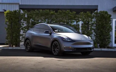 Magnetic Black Model Y - Color-change wrap, Window tint and Emblem blackout