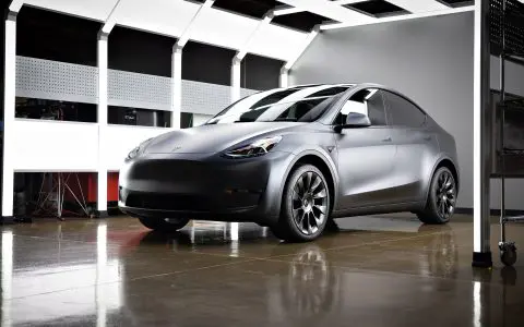 Magnetic Black Model Y - Color-change wrap, Window tint and Emblem blackout