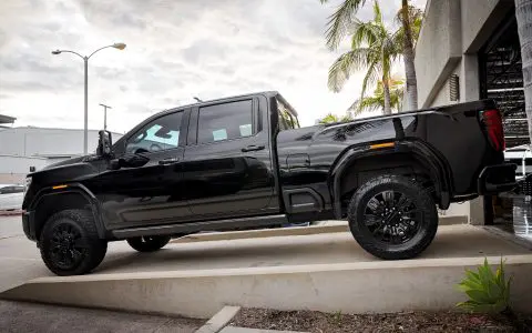 GMC Sierra HD 2500 Denali Ultimate - PPF, ceramic coating, window trim dechrome