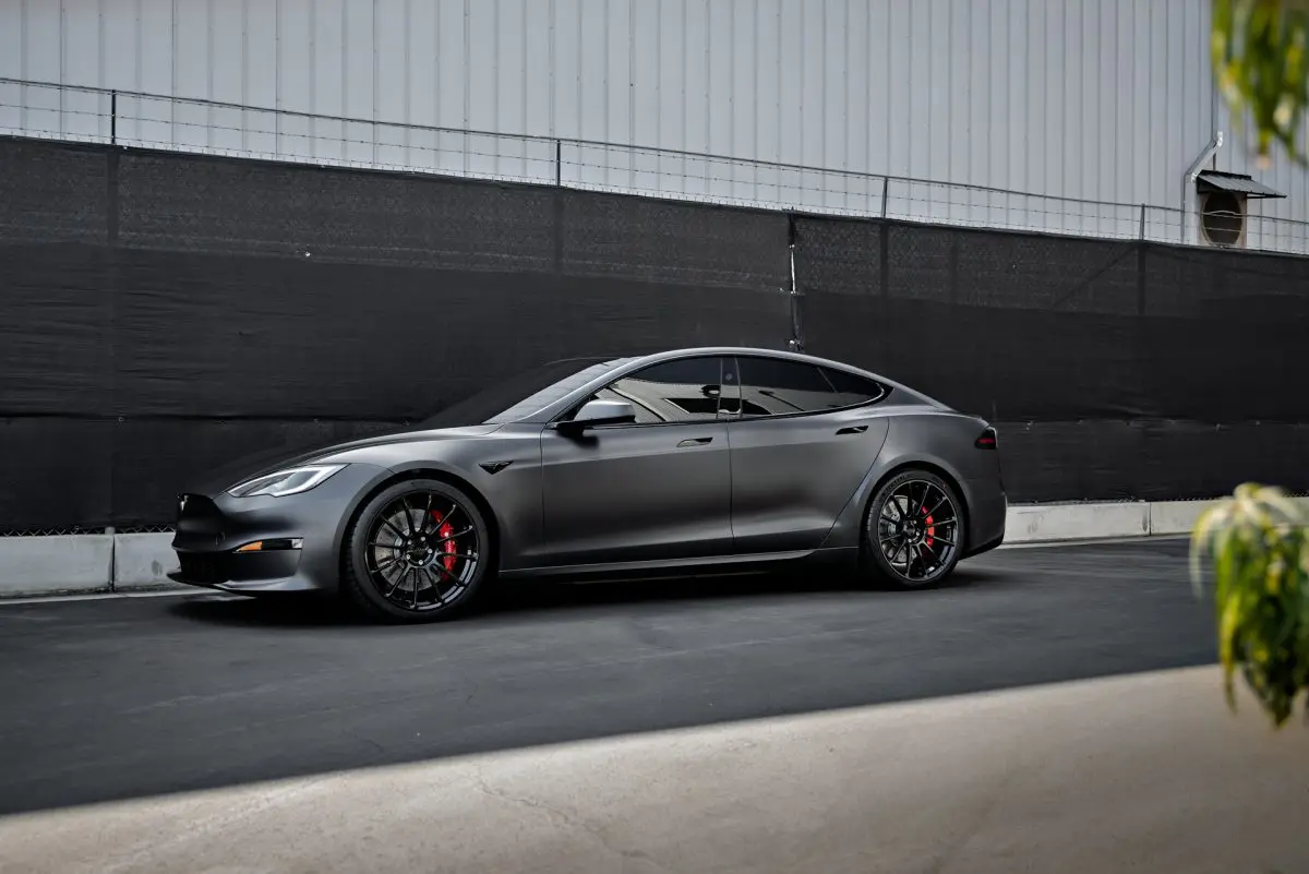 Stealth Model S Plaid – Full vehicle XPEL Stealth PPF