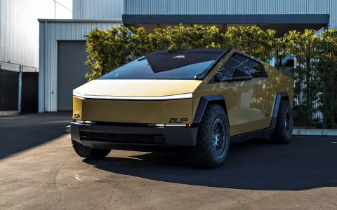 Dune Tesla Cybertruck - Full vehicle FlexiShield Dune Colored PPF