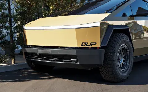 Dune Tesla Cybertruck - Full vehicle FlexiShield Dune Colored PPF