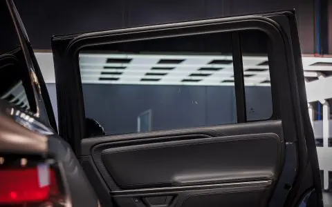 Stealth Rivian Gen2 R1S - XPEL Stealth PPF and Emblem blackout replacement
