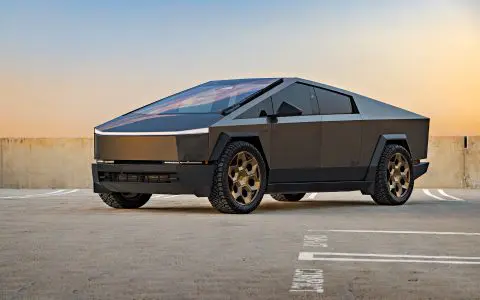 Magnesium Tesla Cybertruck - Full vehicle FlexiShield Colored PPF