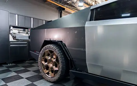 Magnesium Tesla Cybertruck - Full vehicle FlexiShield Colored PPF