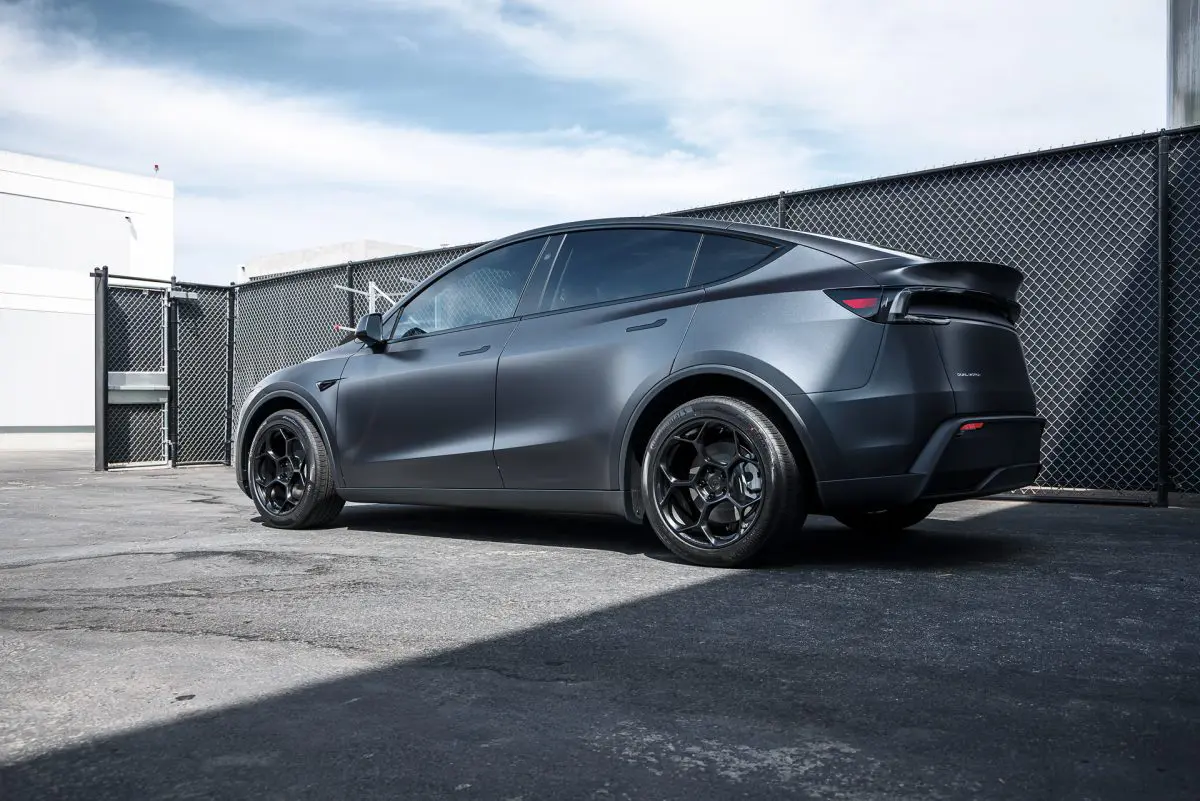 Stealth Gray Tesla Model Y Juniper – XPEL Stealth PPF and Nano-ceramic window tint