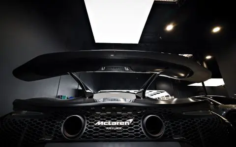 McLaren Artura - Novitec Carbon Fiber Rear Wing install