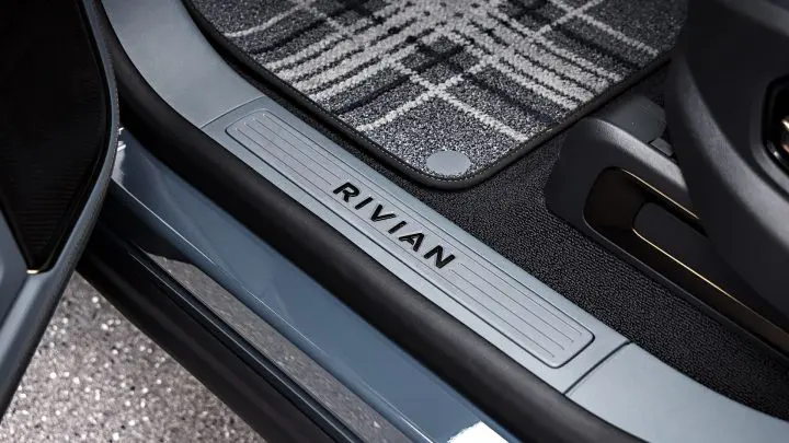 Rivian R1S Quad Motor - XPEL Ultimate Plus PPF, nano-ceramic window tint and ceramic coating