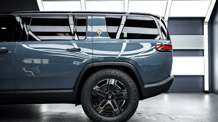 Rivian R1S Quad Motor - XPEL Ultimate Plus PPF, nano-ceramic window tint and ceramic coating