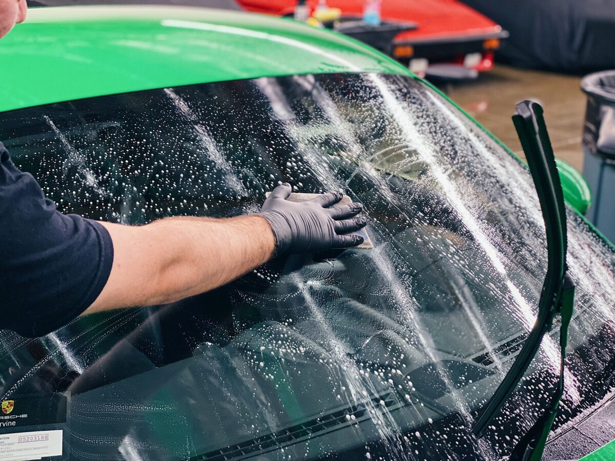 1 Windshield Protection - Porsche 718 Cayman GTS 4.0 - ExoShield