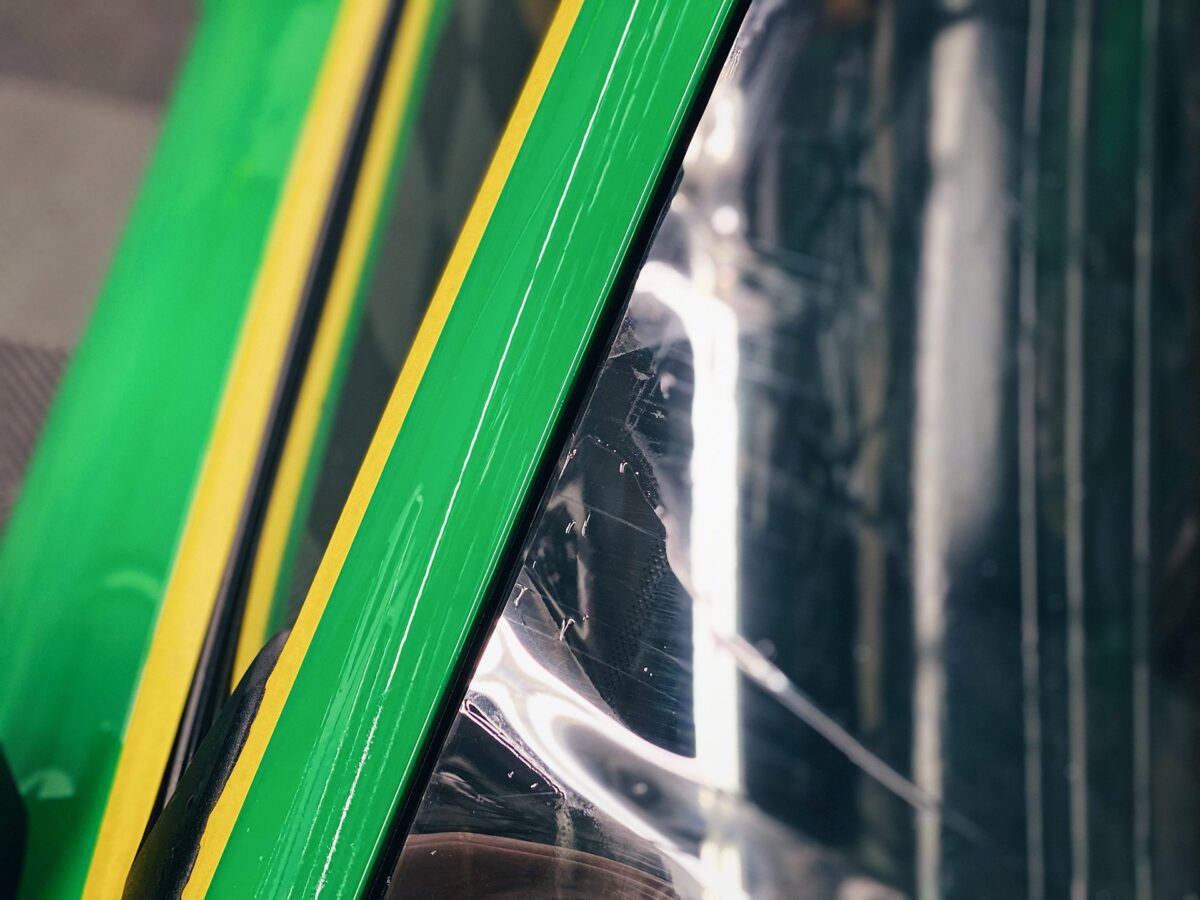 5 Windshield Protection - Porsche 718 Cayman GTS 4.0 - ExoShield