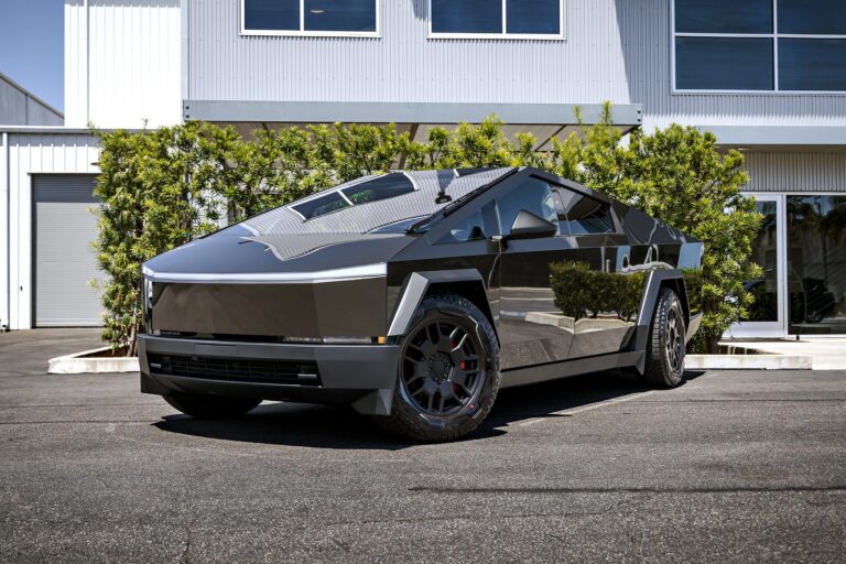 Tesla Cybertruck – Platinum Colored Paint Protection Film (PPF)