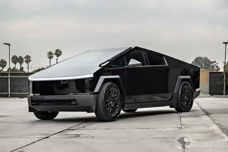 XPEL Gloss Black Cybertruck – PPF and XPEL Prime XR Plus nano-ceramic window tint