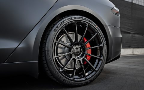 Tesla Model S Plaid Satin Black PPF Wrap Gloss Black 21 inch UP 03 Forged Wheels Red Carbon Ceramic Big Brake Kit 1920px Image 2