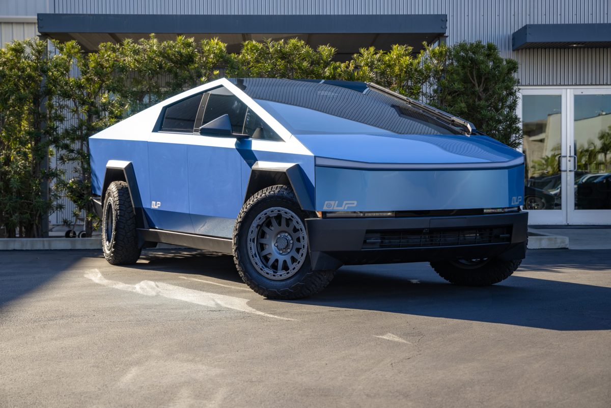 Dusk Sky Tesla Cybertruck – Full vehicle FlexiShield Dusk Sky Colored PPF