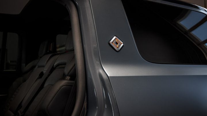 Stealth Rivian Gen2 R1S - XPEL Stealth PPF and Emblem blackout replacement