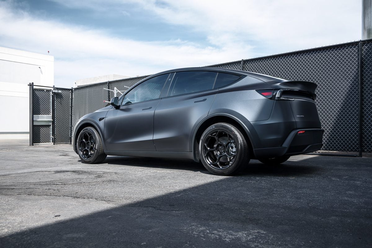 Stealth Gray Tesla Model Y Juniper – XPEL Stealth PPF and Nano-ceramic window tint