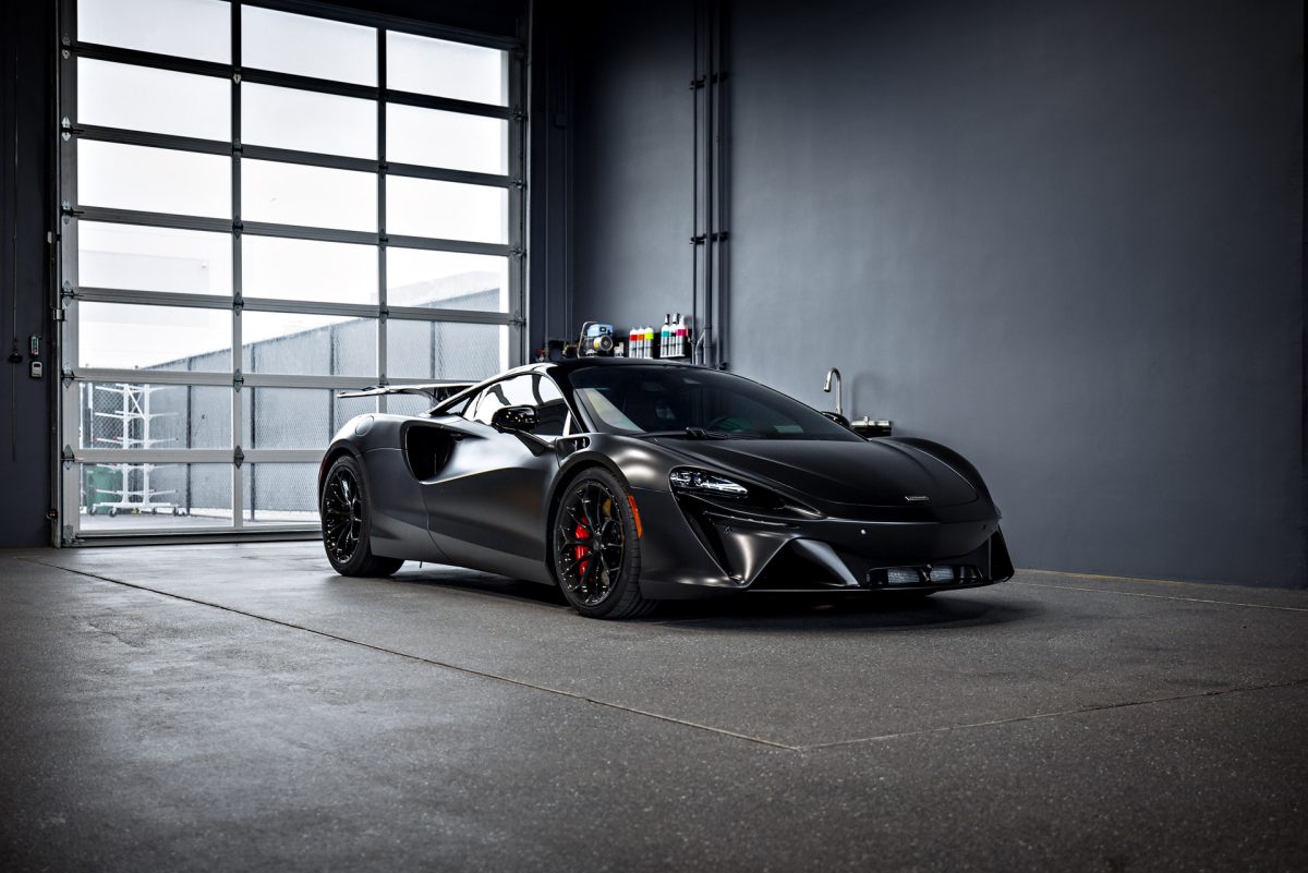 McLaren Artura – Novitec Carbon Fiber Rear Wing install