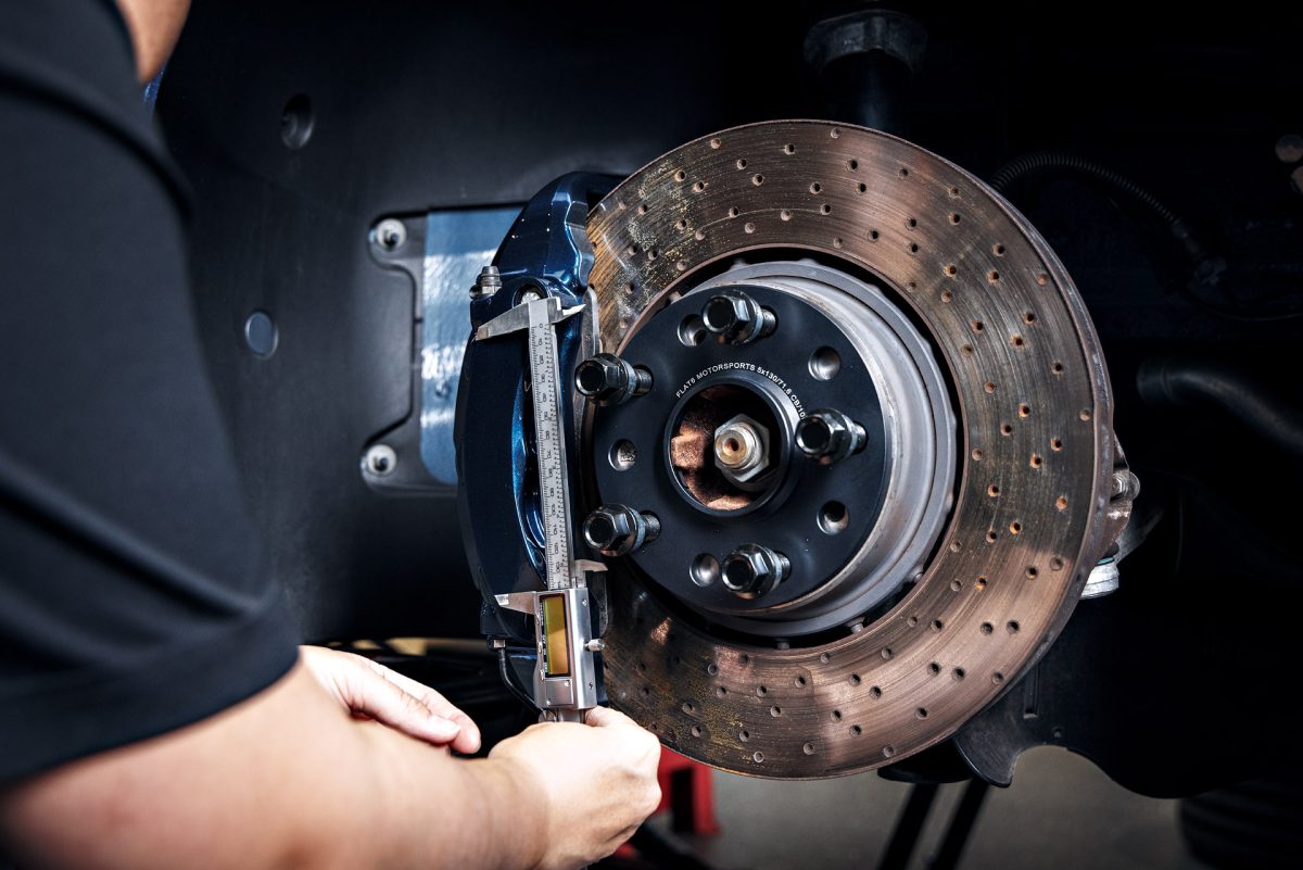 Porsche 911 Carrera 4S - Full vehicle color-change vinyl wrap, ceramic coating, paint machine polishing and more