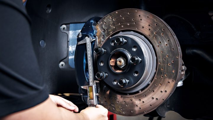 Porsche 911 Carrera 4S - Full vehicle color-change vinyl wrap, ceramic coating, paint machine polishing and more