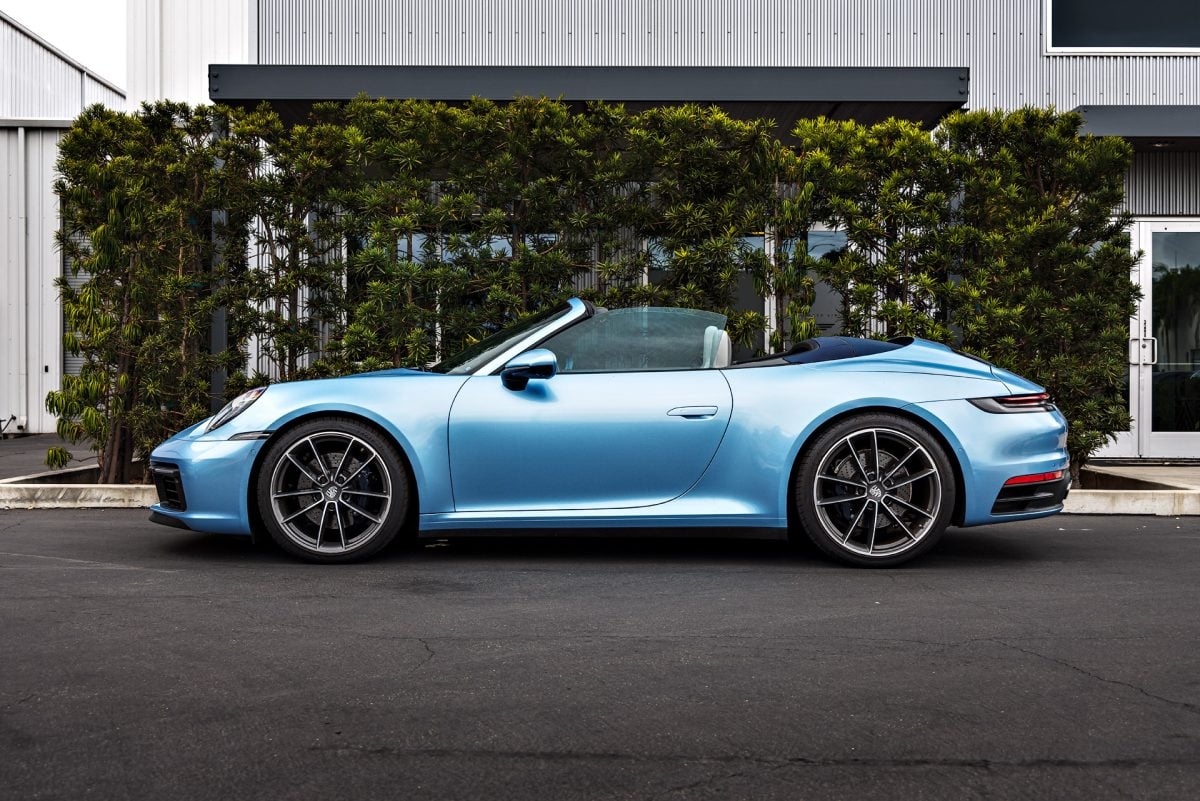 Porsche 911 Carrera 4S – Full vehicle color-change vinyl wrap, ceramic coating, paint machine polishing and more