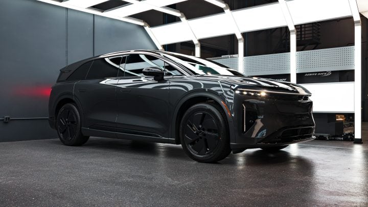 Aurora Green Lucid Gravity Grand Touring Gets Full Front-End XPEL PPF and Premium Ceramic Tint at Bulletproof Auto Spa