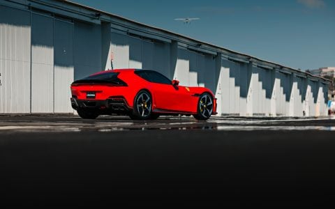 BPAS Ferrari 12 Cilindri Tint Glass 1920px (15)